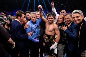 Pacquiao Scratches Cornea, Talks With Mayweather, Finds Home Broken Into