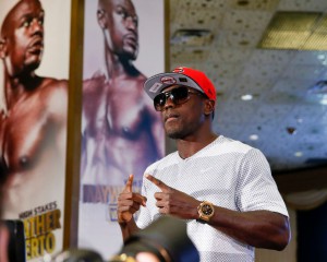 Floyd Mayweather and Andre Berto Make Their Grand Arrival at MGM Grand