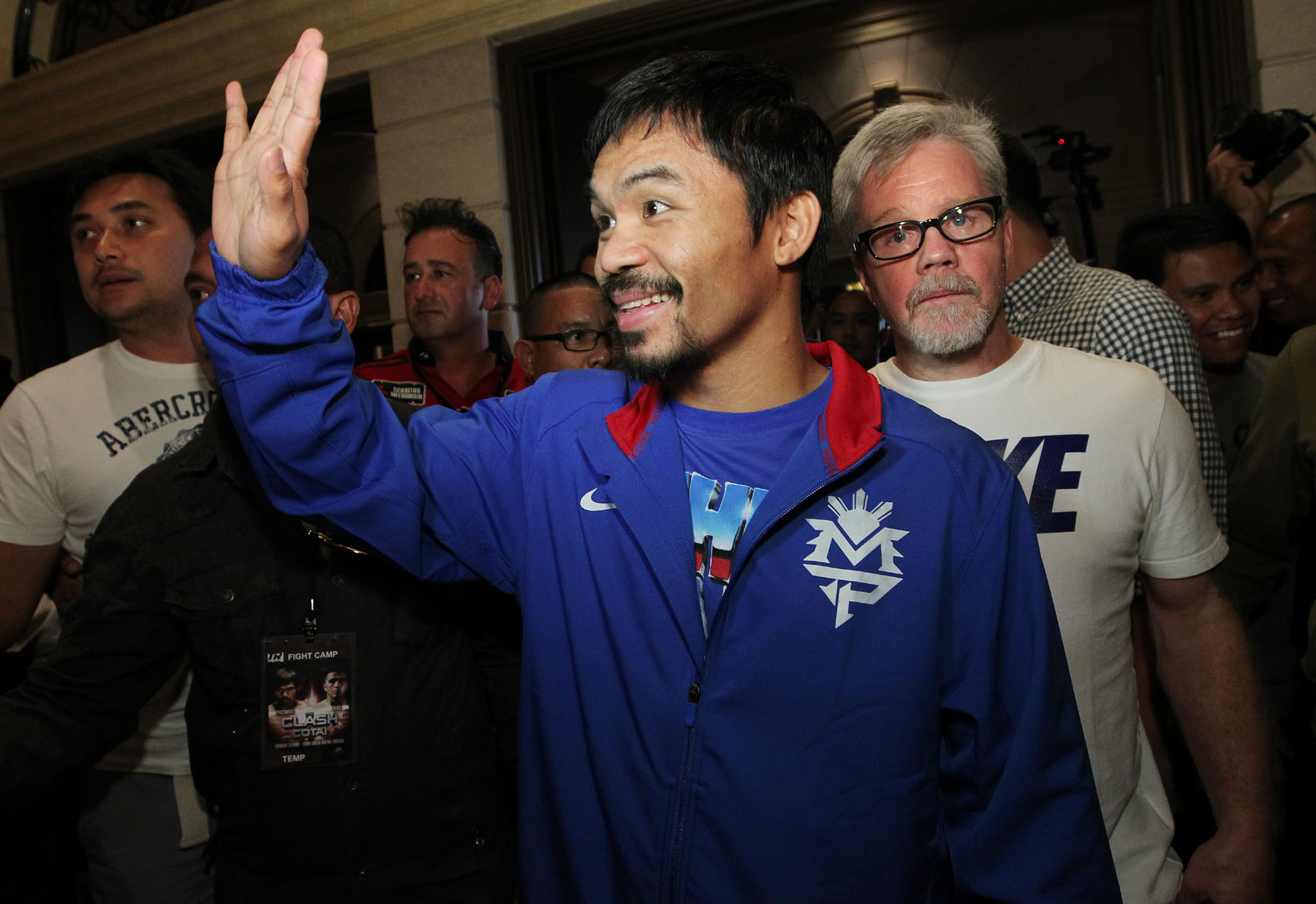 Pacquiao Tweets He’s Negotiating With Khan