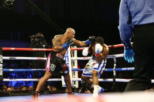 Top Rank Boxing Results: Rivas Stops Jennings in 12th